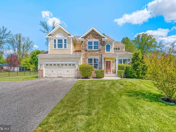 406 Sherwood Rd, Cockeysville, MD 21030