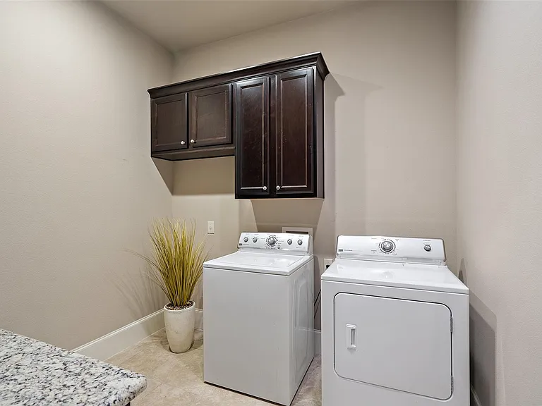 905 Madison Fork Dr — Photo 34