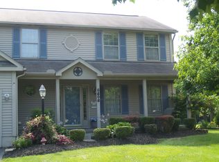 5848 Coneflower Dr, Grove City, OH 43123