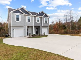 421 Blockade Shoal Ln, Jacksonville, NC 28546