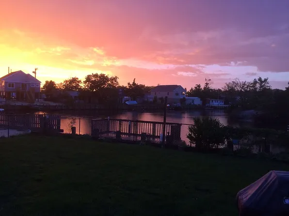 32 Lake Saint Claire Dr, Little Egg Harbor, NJ 08087