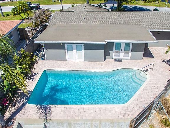 3rd image of 308 Westwinds Dr