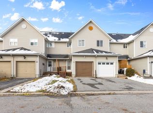 240 Mississippi Ct #12, Carleton Place, ON K7C4R1