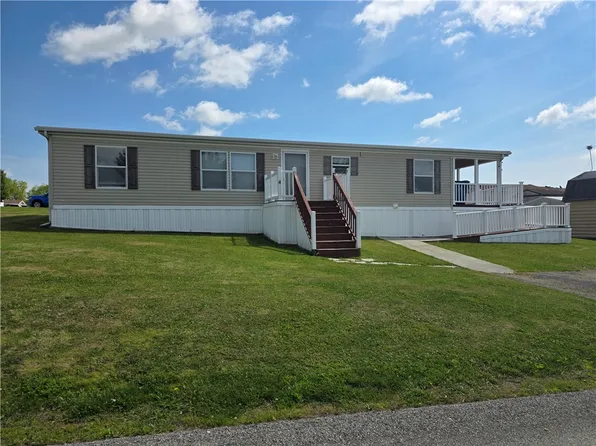 332 Maruca Dr, Mount Pleasant, PA 15666