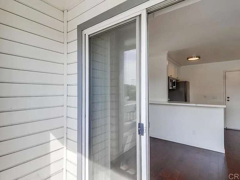 3950 Cleveland Ave #215 — Photo 18