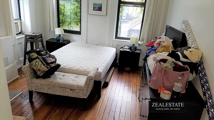 Rented by ZealEstate Group Inc | media 42