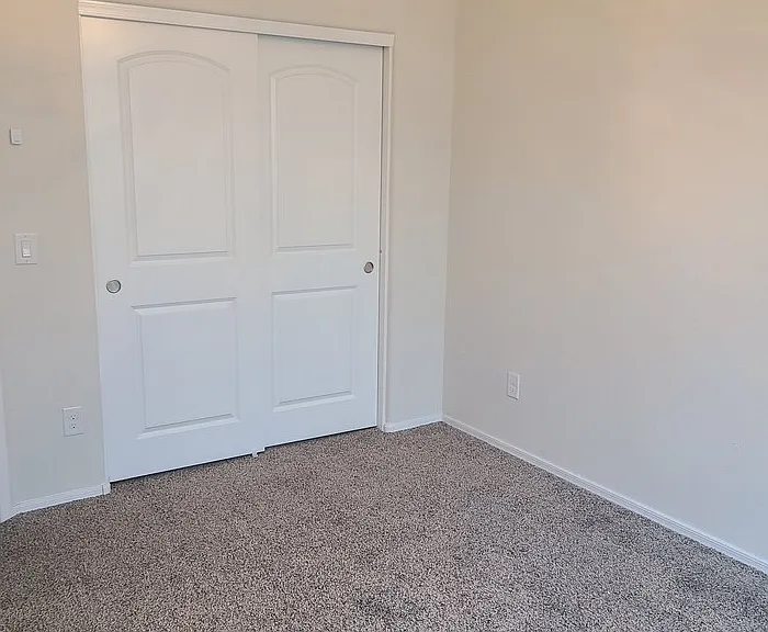 3703 N 298th Dr — Photo 3