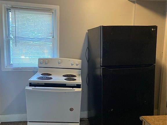 4th image of 3706 Bellefontaine Ave