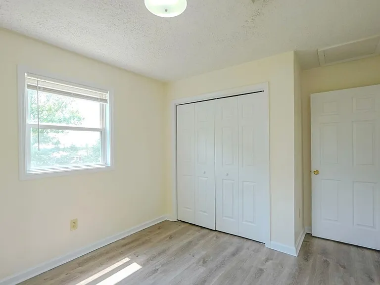 1324 N Main St — Photo 24