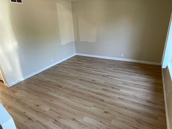 2nd image of 41 Alderwood