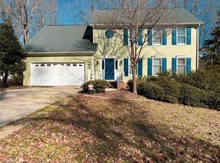 6306 Lakebend Ct, Greensboro, NC 27410