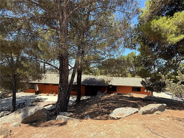 27258 Kiavo Dr — Photo 6