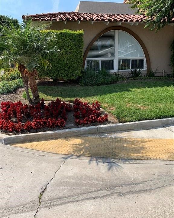 1st image of 10597 La Fuente St
