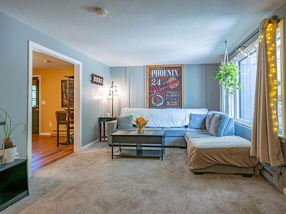 4th image of 7 Midridge Circle