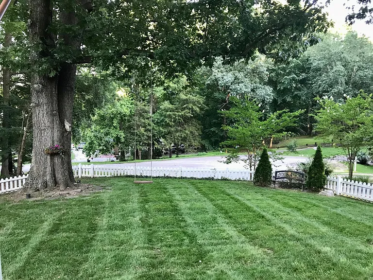 1004 Woodrose Ln — Photo 5