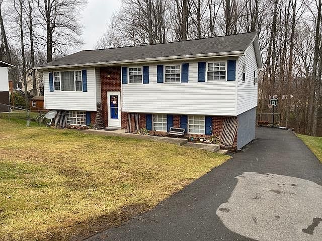 1st image of 115 Ashley Dr
