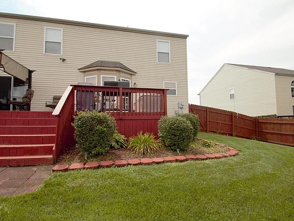 2nd image of 115 Knights Bridge Dr N