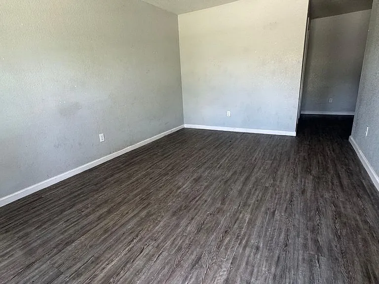 3802 Dabney Apartments — Photo 8