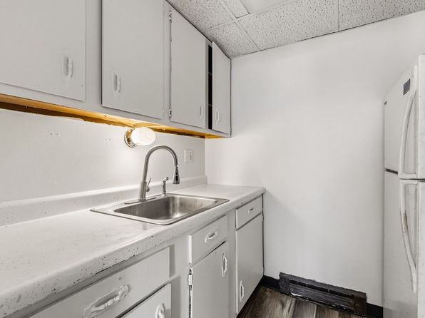 161 Hall Ave APT 5