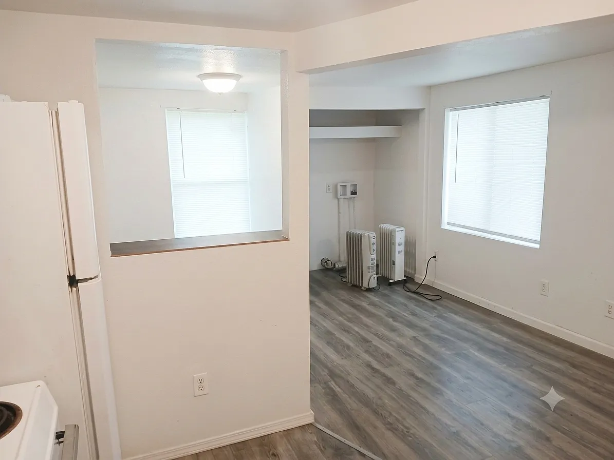 1522 Galena Ave — Photo 4