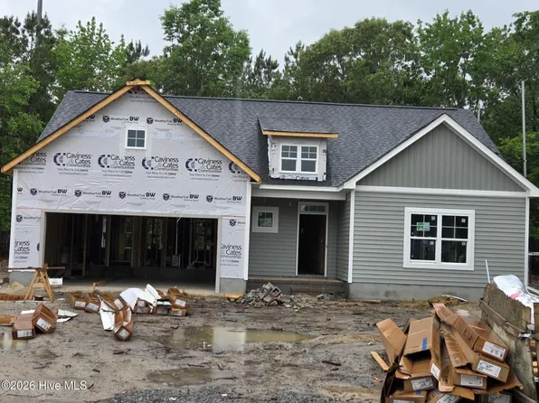 3002 Tucker Hill Drive, Grimesland, NC 27837