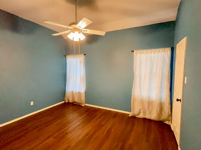 10305 Cecile Dr — Photo 10