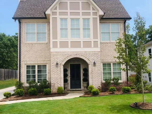 1065 Garnet Dr, Calera, AL 35040