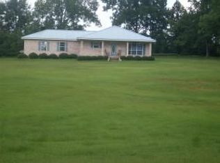 407 Carver Ave, Lumberton, MS 39455