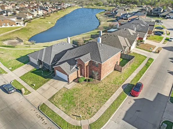 7200 Lake Front Trl, Arlington, TX 76002