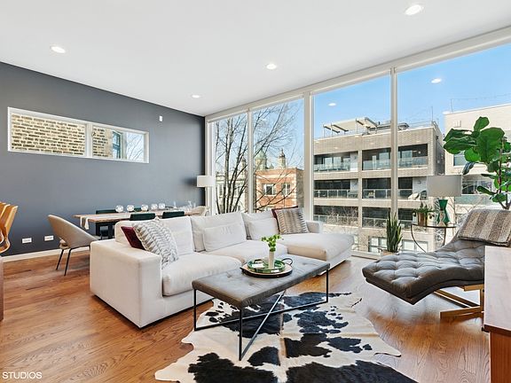 2nd image of 2207 W Chicago Ave APT 3W