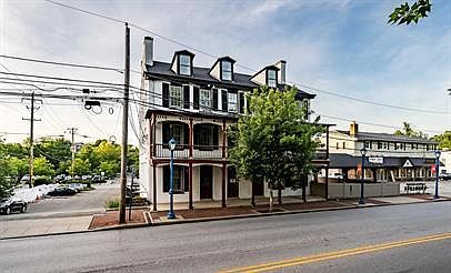 Building Photo 3