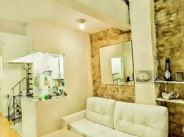 40 East 12th Street image 1 of 11