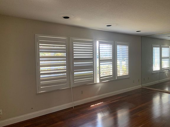 4th image of 3437 Estate Dr