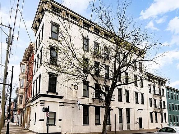3rd image of 1635 Race St #7