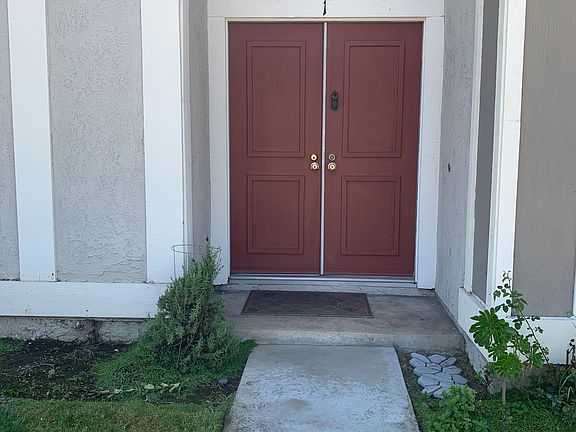 5th image of 254 Whitney Ave APT 1