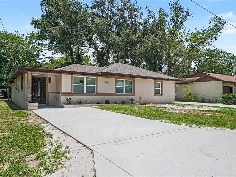 1109 NW 14th Ave — Photo 3