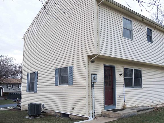 2nd image of 1618 Peony Rd