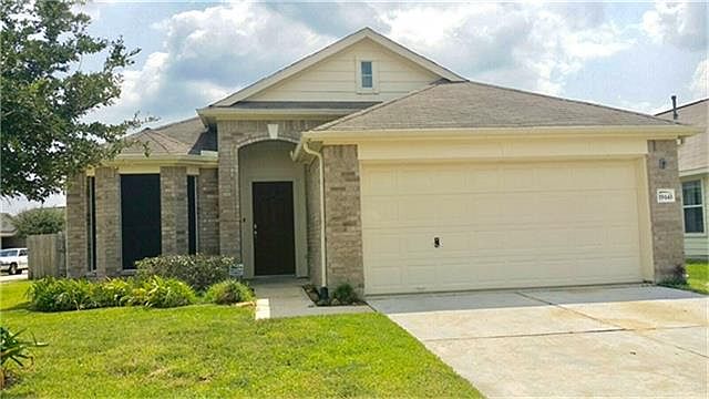 1st image of 19443 Dry Canyon Ct