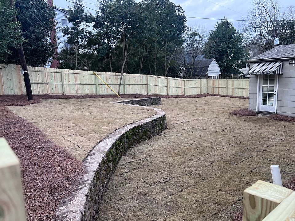 2nd image of 22 Peachtree St