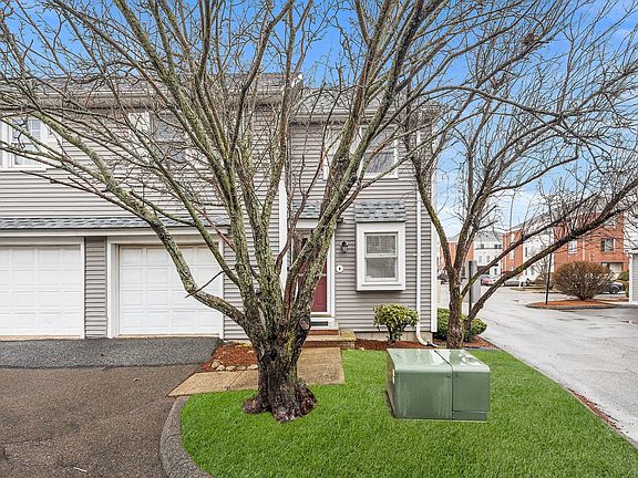 4th image of 28 Margin St #A