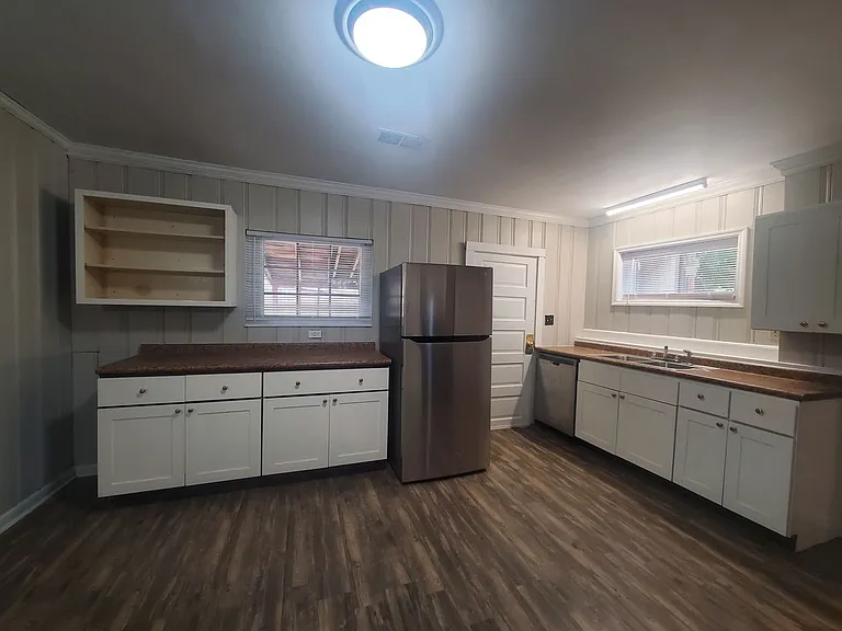 3104 Carlton Ave — Photo 6