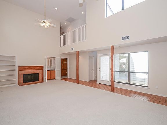 5th image of 2555 Bering Dr APT 8
