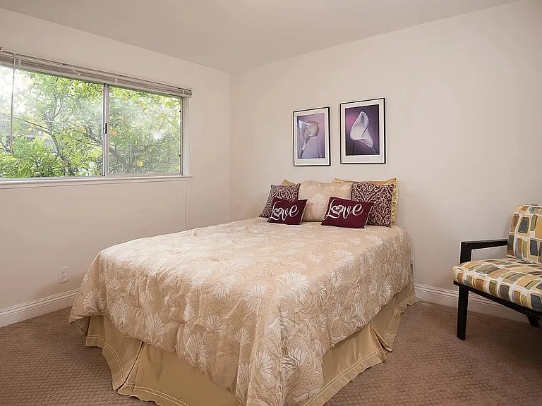2047 Montecito Ave #13 — Photo 25