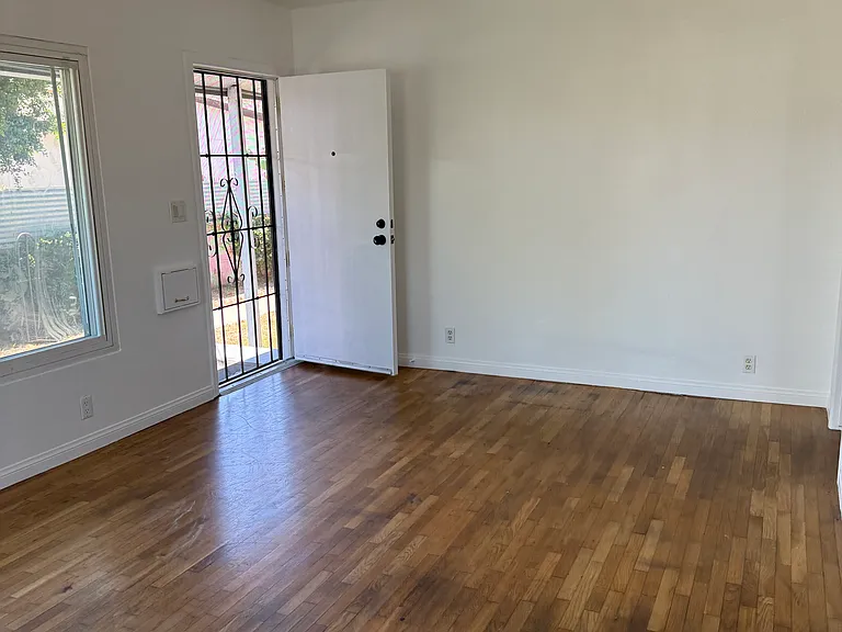 717 Walnut St #1 — Photo 7