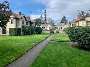 3240 63rd Ave SW #1/2, Seattle, WA 98116