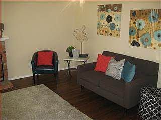 4th image of 2061 Manzanita Ave