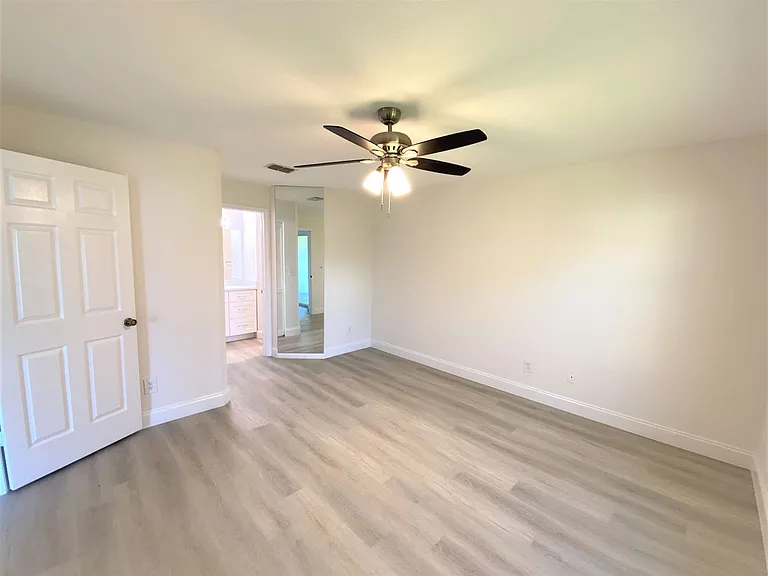 776 Landover Cir #203 — Photo 9