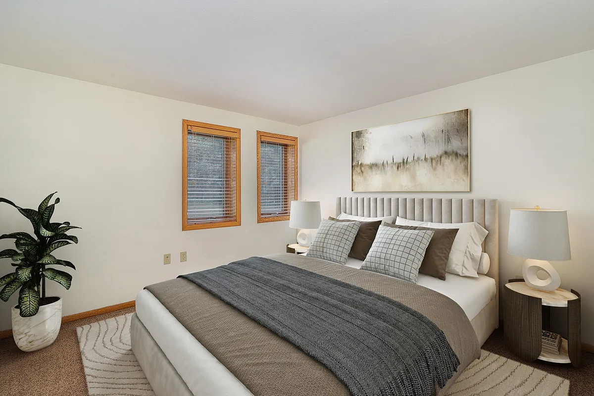 Golden Valley, MN Valley View Apartments | 11B | Bedroom - Valley View