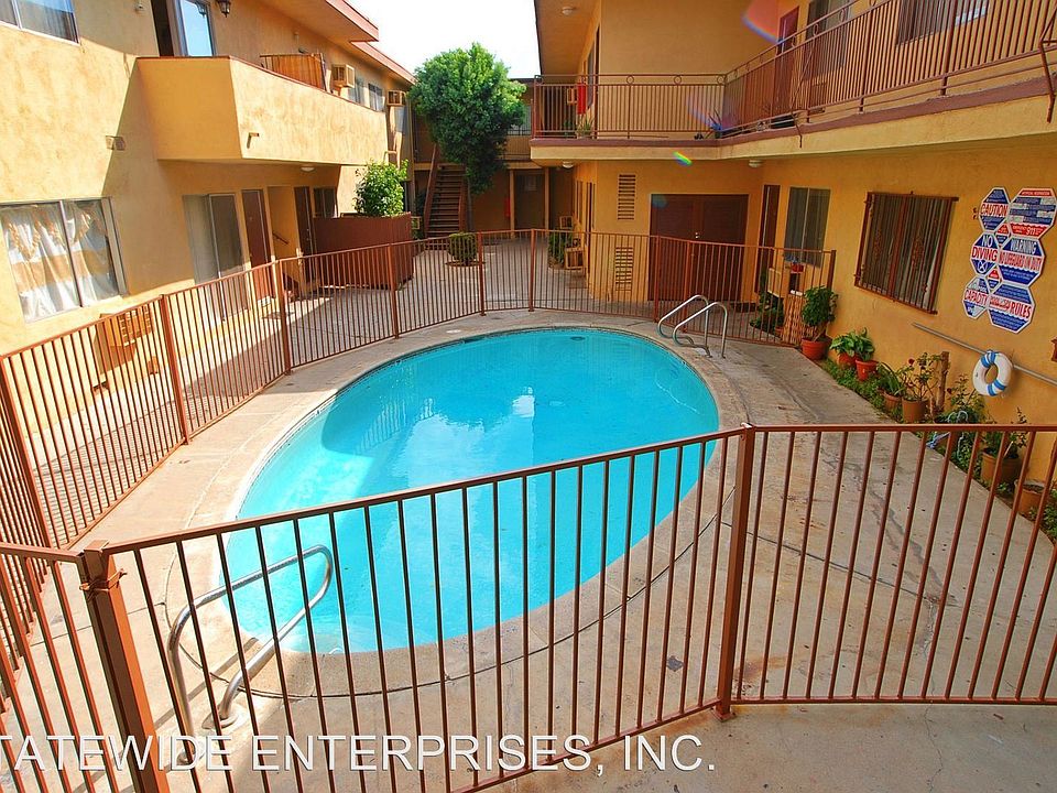 1st image of 21804 Roscoe Blvd APT 28