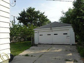5th image of 1858 Anne Ave
